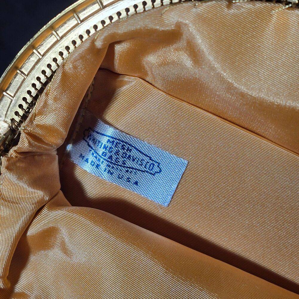 Vintage 1950s Whiting & Davis Gold Mesh Wristlet with Original Pocket Mirror - Picture 4 of 5